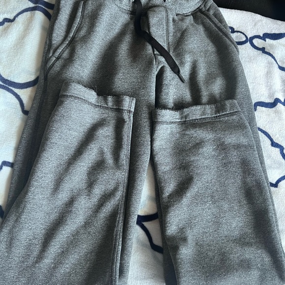 LULULEMON - Picture 3 of 6